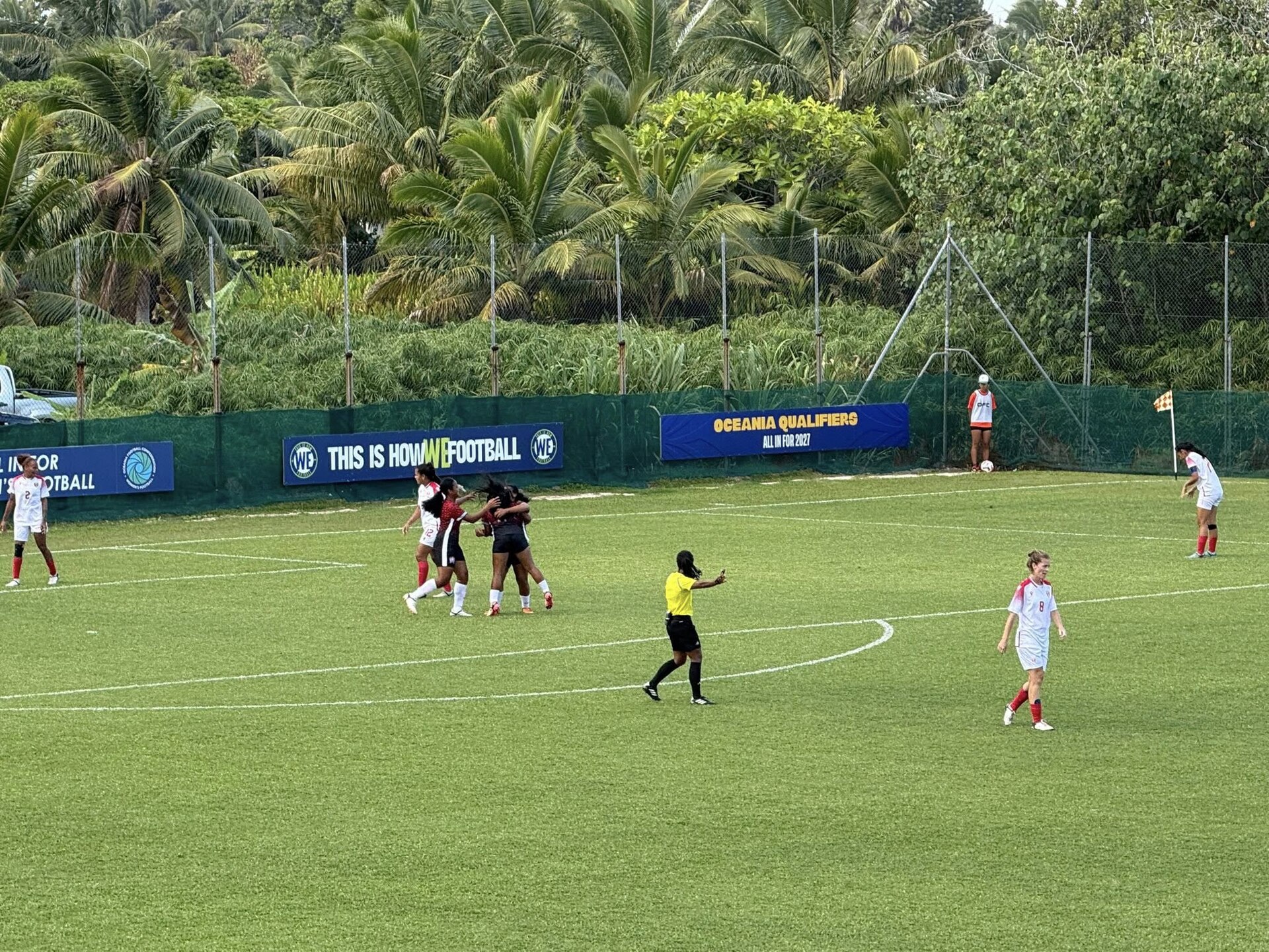 Erste Runde der OFC-Qualifikation zur Fußball-Weltmeisterschaft der Frauen 2027 auf dem CIFA Academy Field: Finale ( Amerikanisch-Samoa gegen Cookinseln 4:0) und Spiel um Platz 3 ( Tonga gegen Tahiti 4:1); Stadion: CIFA Academy Field, auf Rarotonga , gelegen unmittelbar neben dem Headquarter der Cook Islands Football Association