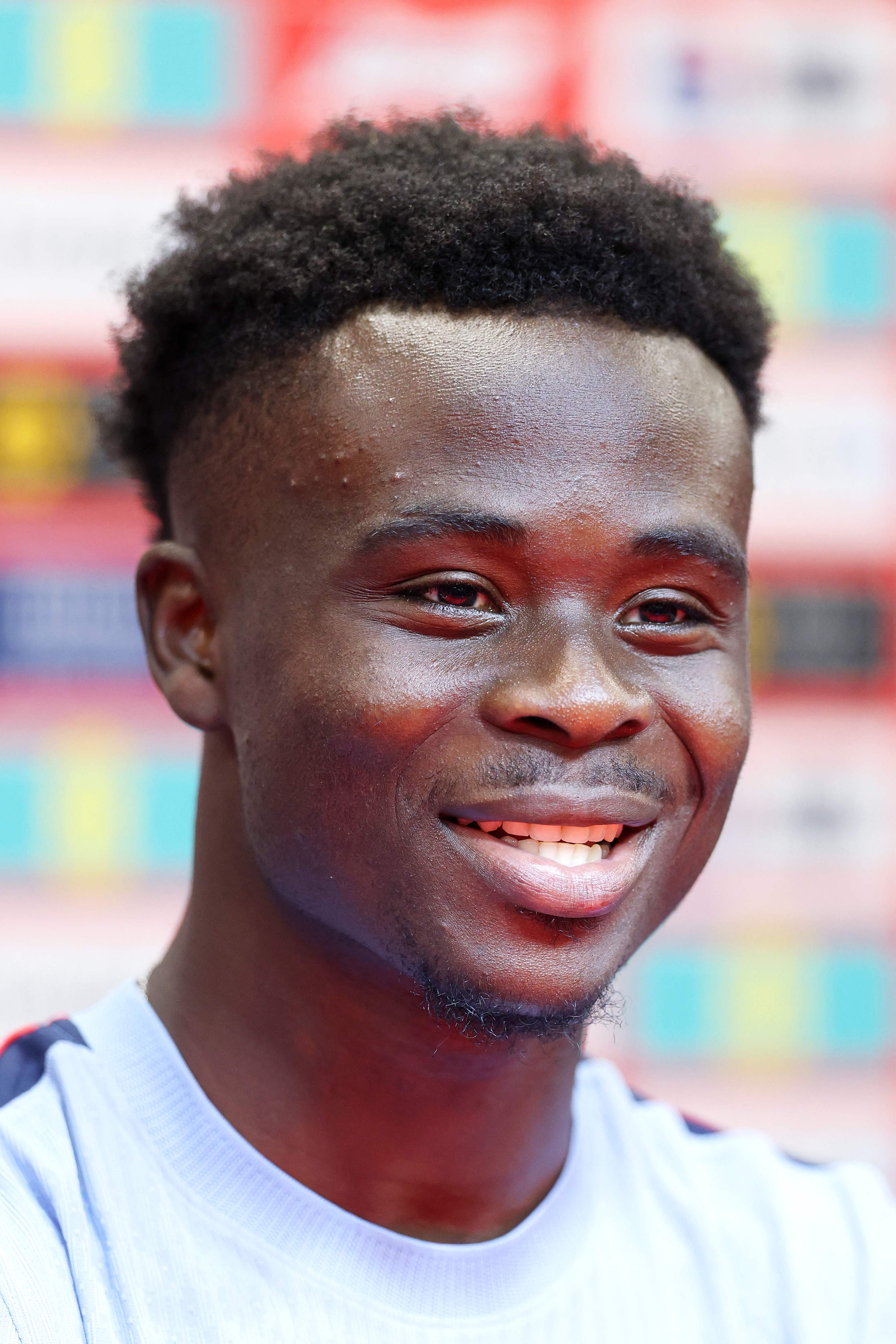 KANSAS CITY, KANSAS - JUNE 15: Bukayo Saka #7 of England speaks to the media during an England Press Conference on June 15, 2026 in Kansas City, Kansas. Richard Pelham/Getty Images/AFP (Photo by Richard Pelham / GETTY IMAGES NORTH AMERICA / Getty Images via AFP)