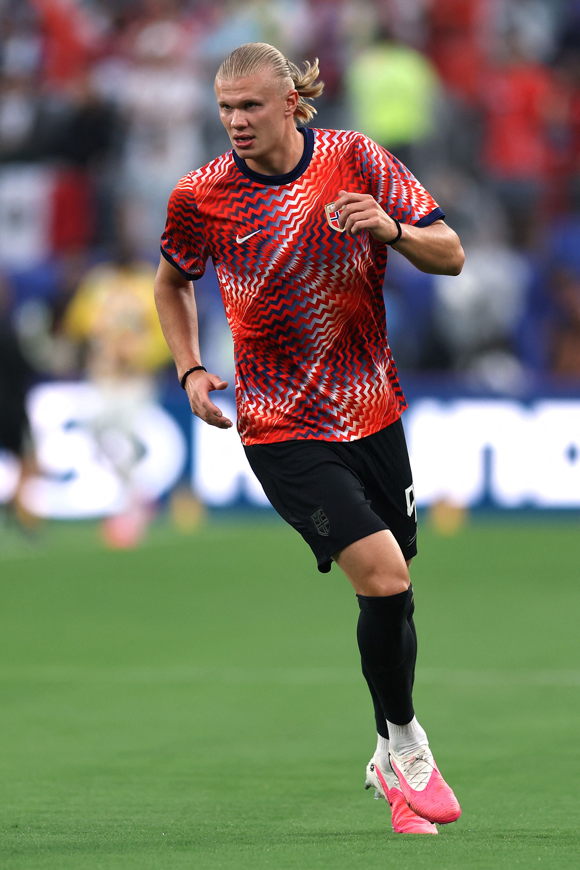 EAST RUTHERFORD, NEW JERSEY - JUNE 22: Erling Haaland #9 of Norway warms up before the FIFA World Cup 2026 Group I match between Norway and Senegal at New York New Jersey Stadium on June 22, 2026 in East Rutherford, New Jersey.   Buda Mendes/Getty Images/AFP (Photo by Buda Mendes / GETTY IMAGES NORTH AMERICA / Getty Images via AFP)