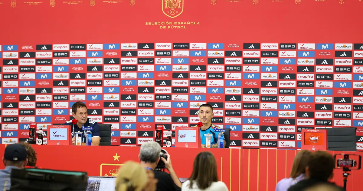 CHATTANOOGA, TENNESSEE - JUNE 30: Alex Grimaldo #3 of Spain speaks with media during the Press Conference at Baylor School on June 30, 2026 in Chattanooga, Tennessee. Florencia Tan Jun/Getty Images/AFP (Photo by Florencia Tan Jun / GETTY IMAGES NORTH AMERICA / Getty Images via AFP)