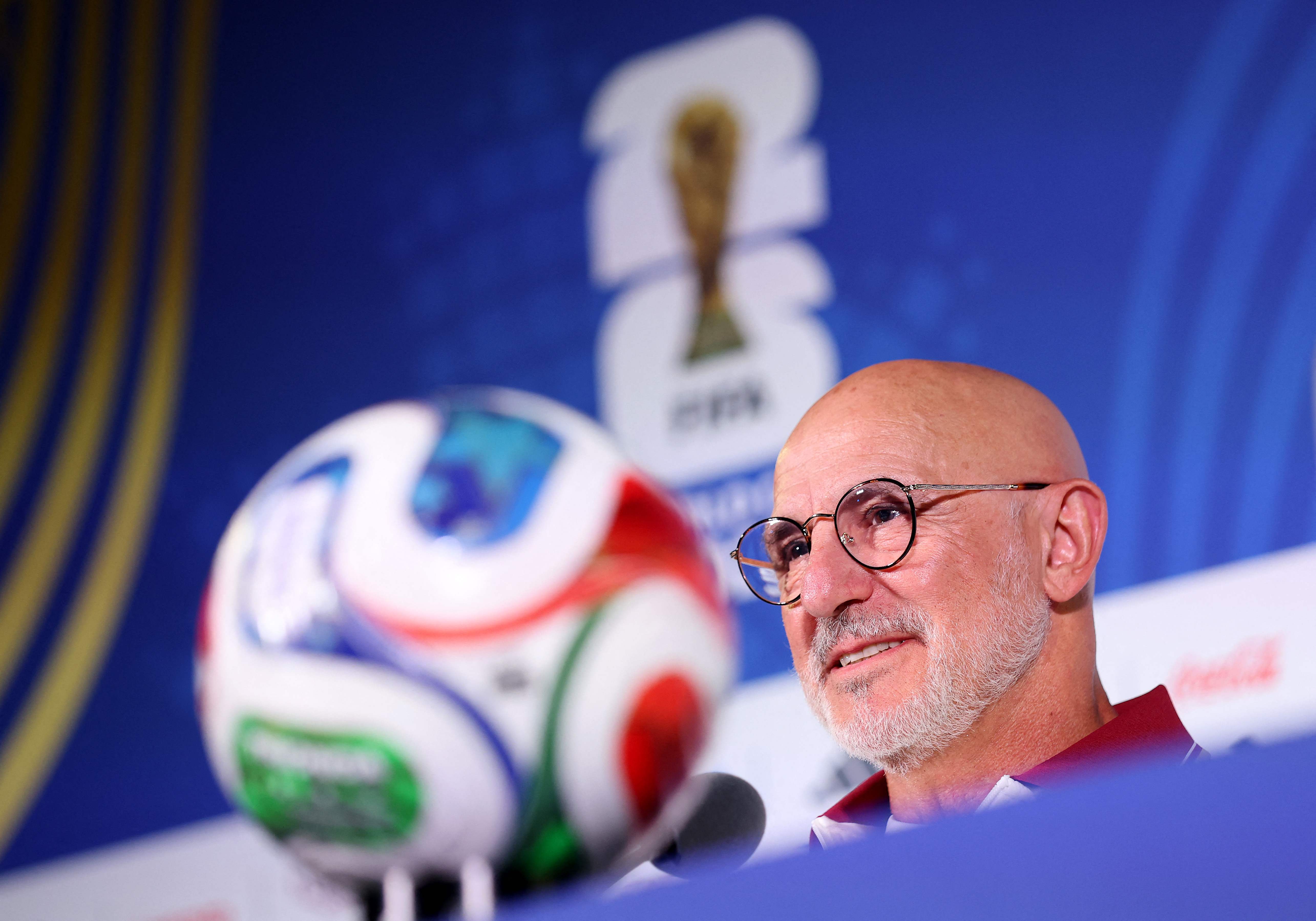 INGLEWOOD, CALIFORNIA - JULY 09: Luis de la Fuente, Head Coach of Spain, attends a press conference ahead of the FIFA World Cup 2026 Quarter Final match at Los Angeles Stadium on July 09, 2026 in Inglewood, California. Florencia Tan Jun/Getty Images/AFP (Photo by Florencia Tan Jun / GETTY IMAGES NORTH AMERICA / Getty Images via AFP)