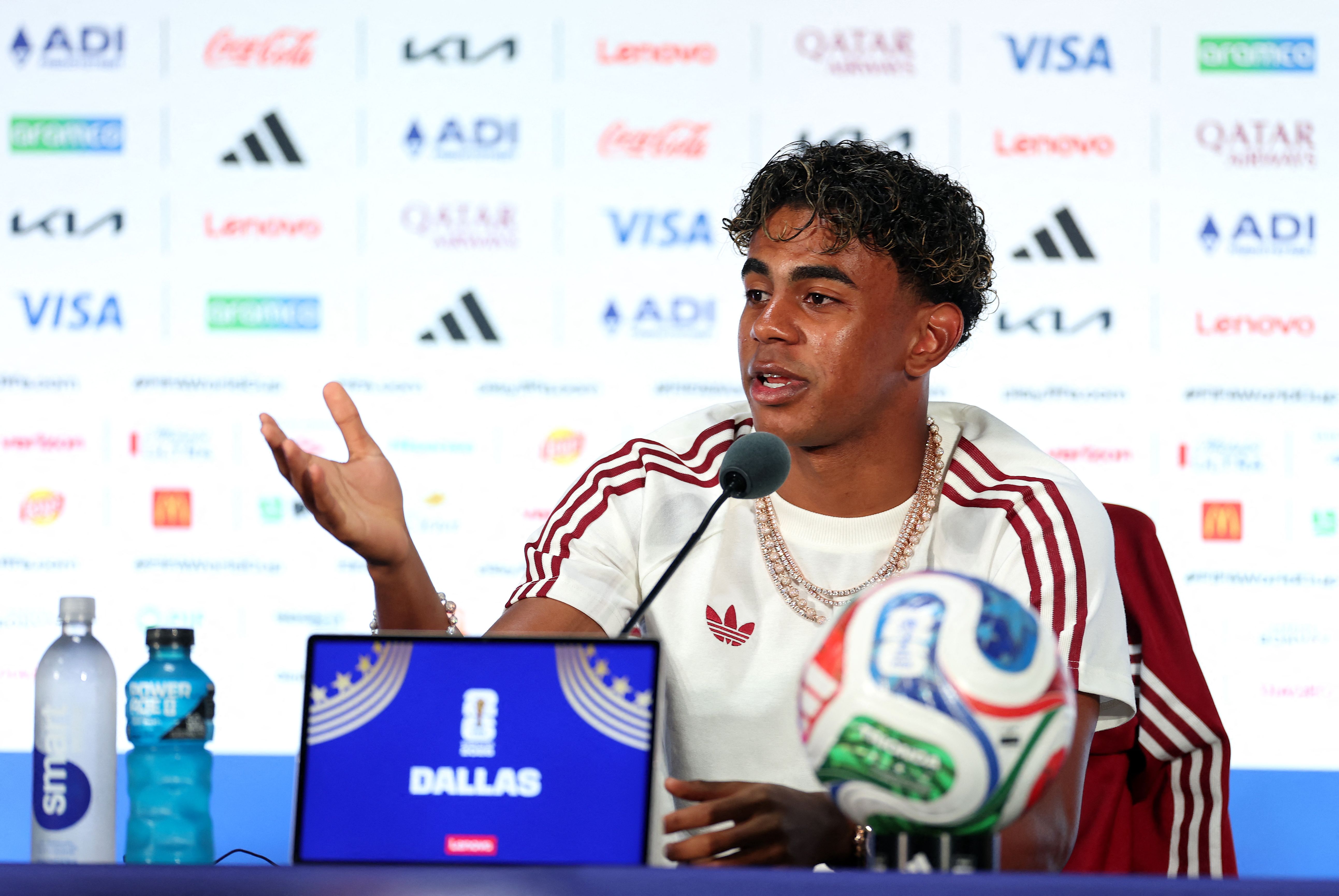 ARLINGTON, TEXAS - JULY 13: Lamine Yamal #19 of Spain speaks to the media during a Spain Press Conference at Dallas Stadium on July 13, 2026 in Arlington, Texas. Florencia Tan Jun/Getty Images/AFP (Photo by Florencia Tan Jun / GETTY IMAGES NORTH AMERICA / Getty Images via AFP)