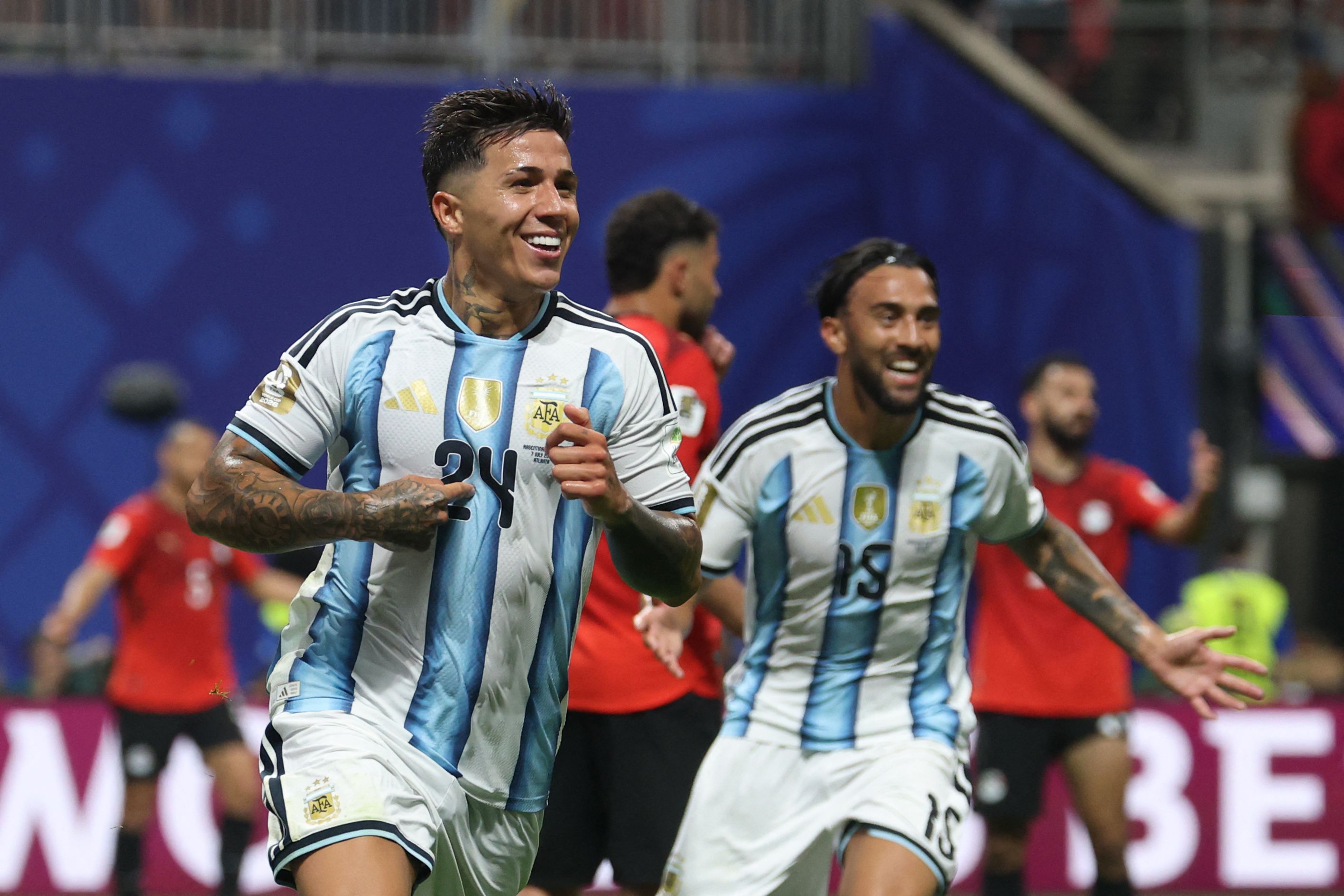 Argentina's midfielder #24 Enzo Fernandez celebrates after scoring his team's third goal during the 2026 World Cup round of 16 football match between Argentina and Egypt at Atlanta Stadium in Atlanta on July 7, 2026.  (Photo by Odd ANDERSEN / AFP)