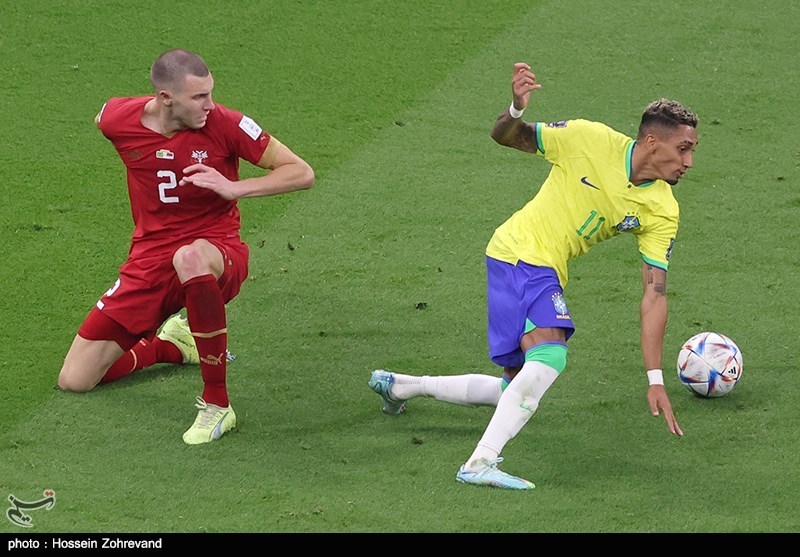 The Brazilian player Raphinha and the Serbian player Strahinja Pavlović