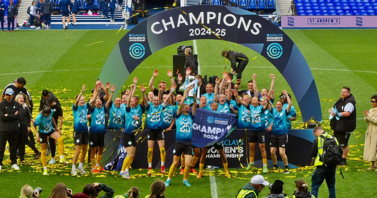London City Lionesses celebrate with the 2024–25 Women's Championship trophy, St Andrews, Birmingham