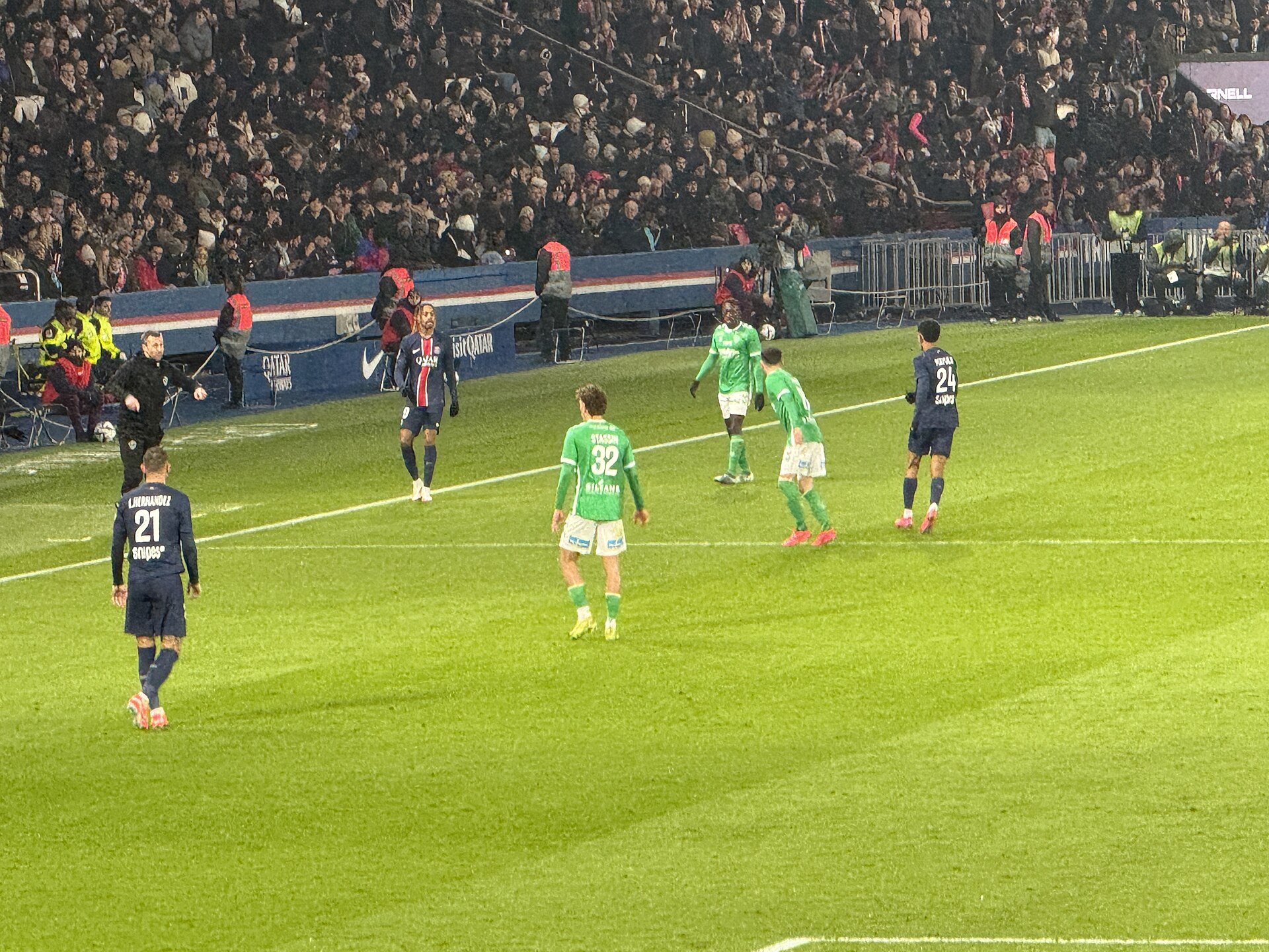 Match de football opposant le Paris Saint-Germain à l'AS Saint-Étienne au Parc des Princes, Paris.
