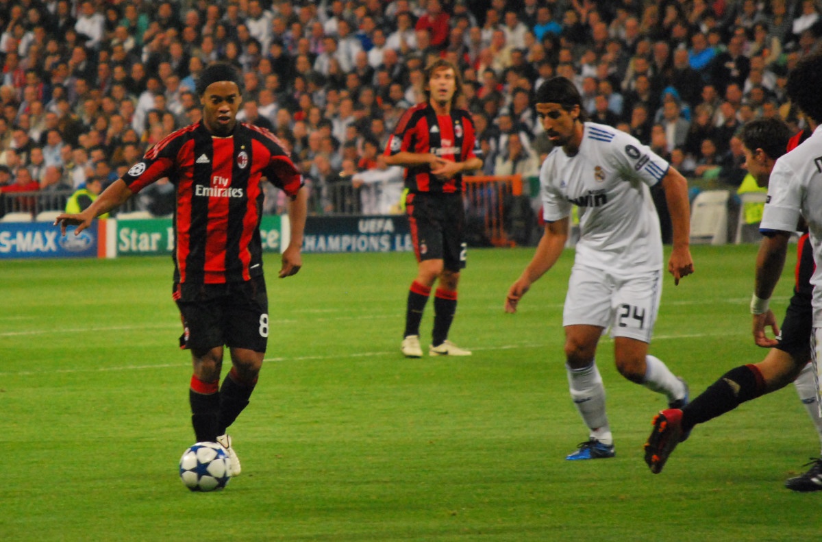 Ronaldinho and Sami Khedira during Real Madrid CF-AC Milan, 2010–11 UEFA Champions League