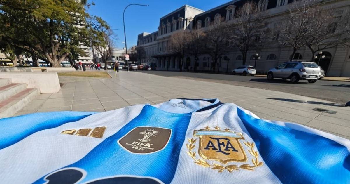 Comercios, escuelas y turnos médicos: el partido de la Selección paraliza la Ciudad