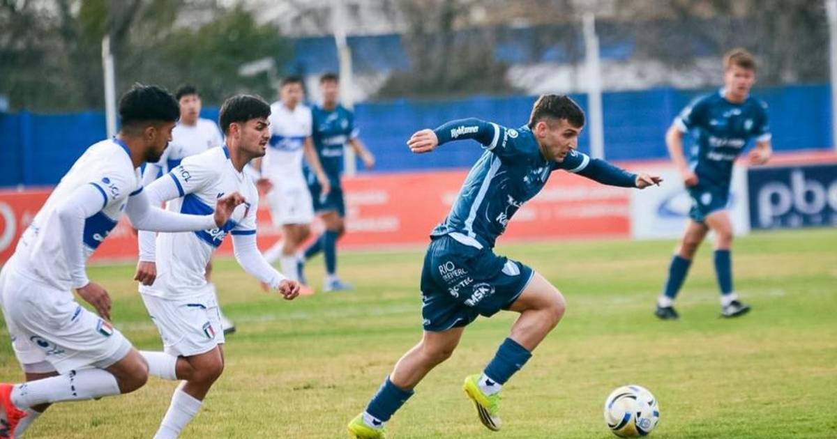 Nueva derrota de la Villa, que sigue en el fondo