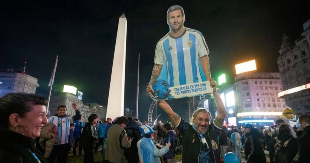 ¿Lunes feriado para recibir a la Selección? Le meten presión a Milei
