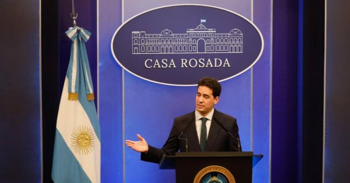 Ravier desmintió la frase país bananero y negó críticas a Messi por la bandera de Malvinas