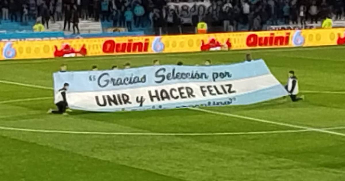VIDEO. Así fue el homenaje a la selección argentina que se realizó en el partido de…