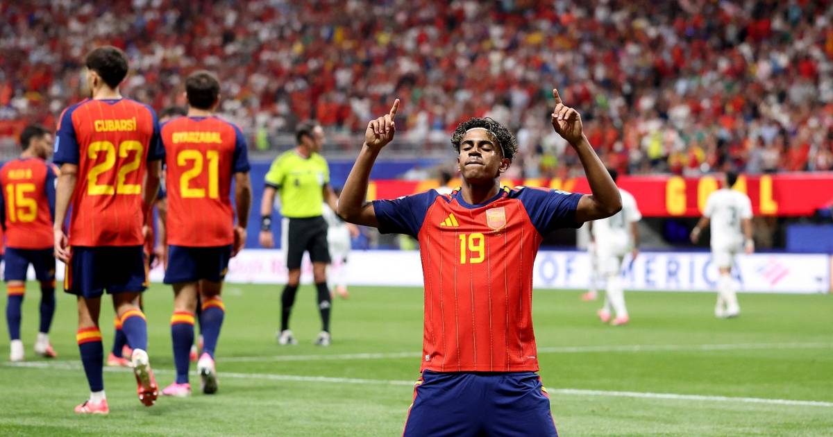 España olvidó el debut y aplastó 4-0 a Arabia Saudita para quedar a un paso de los…
