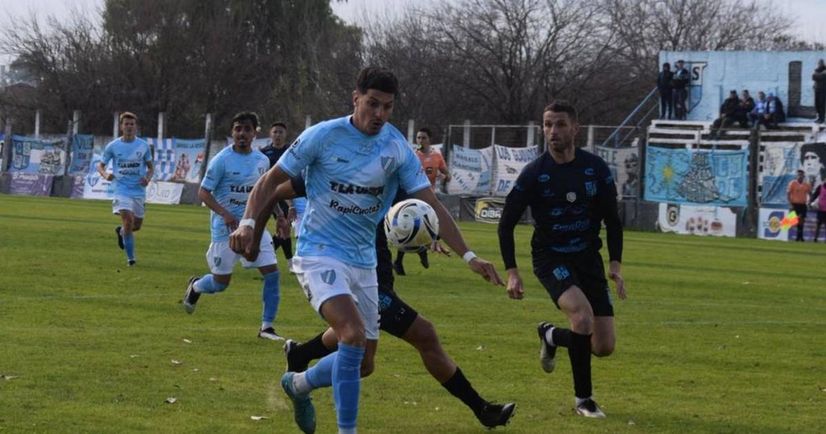 San Carlos sumó tres puntos de oro en Merlo