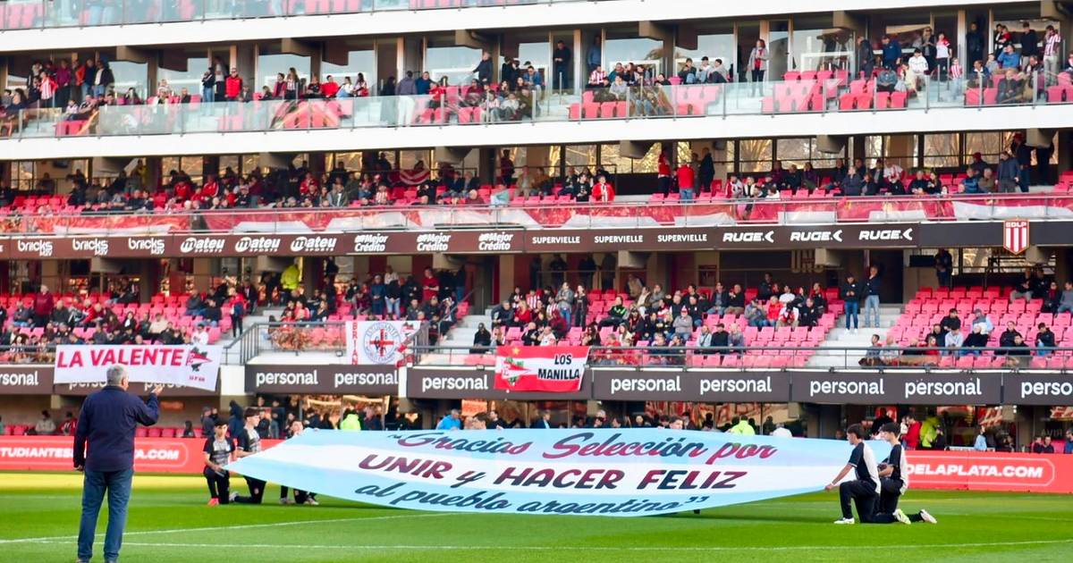 VIDEO. Así fue el homenaje a la Selección que se realizó en UNO