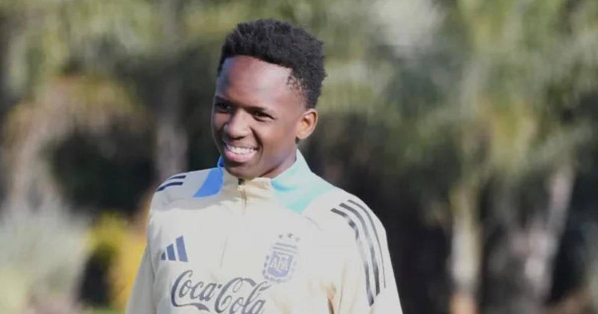Kiki Ramos, el haitiano que debutó en el Sub 17