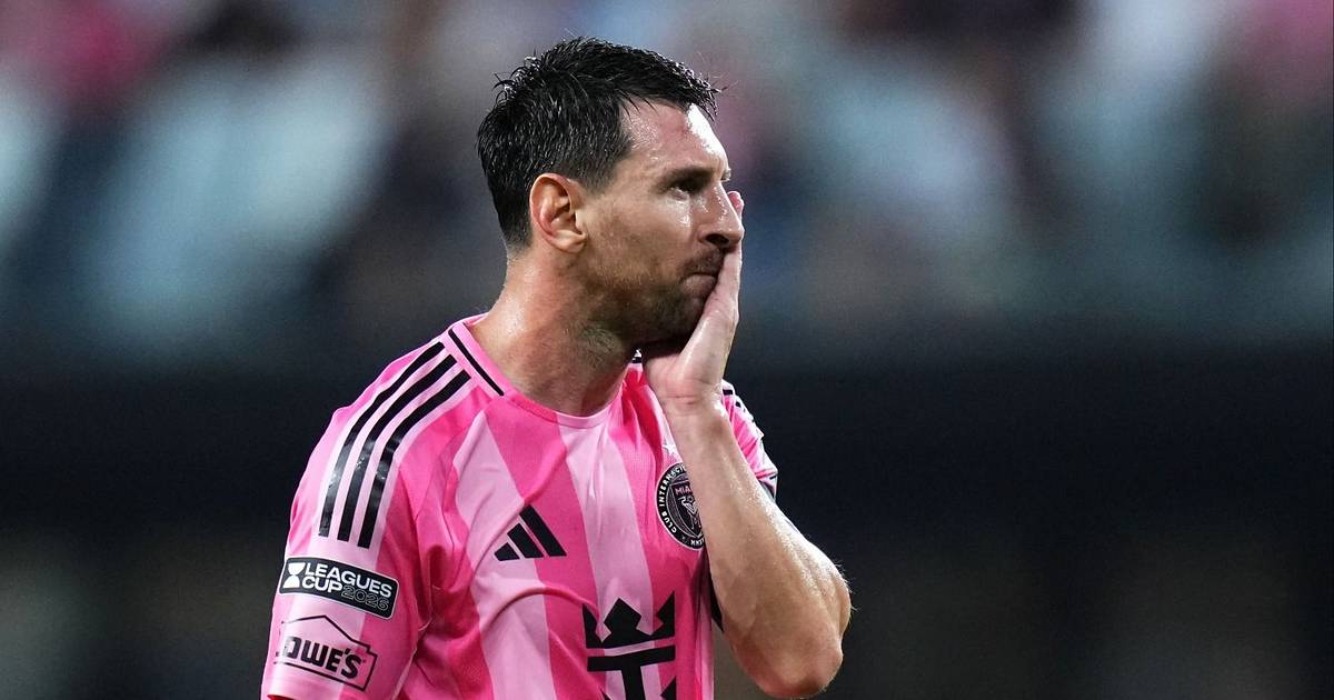 Messi ya viaja a Rosario por la muerte de su padre Jorge