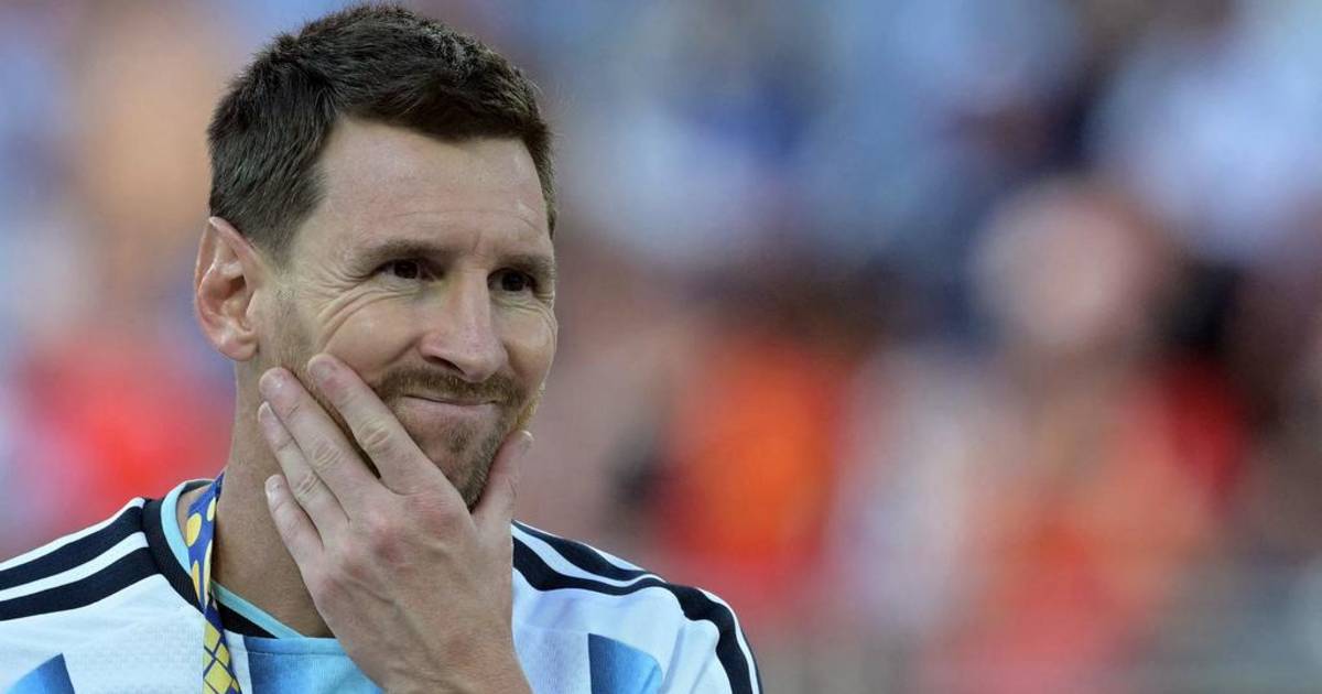 Estudiantes, Gimnasia y un mensaje en apoyo a Messi