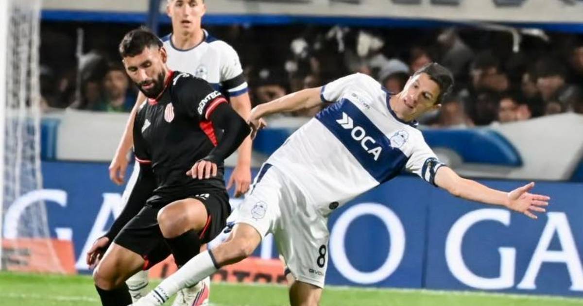 El Lobo avanza despacio y ha encontrado una base de equipo que entusiasma