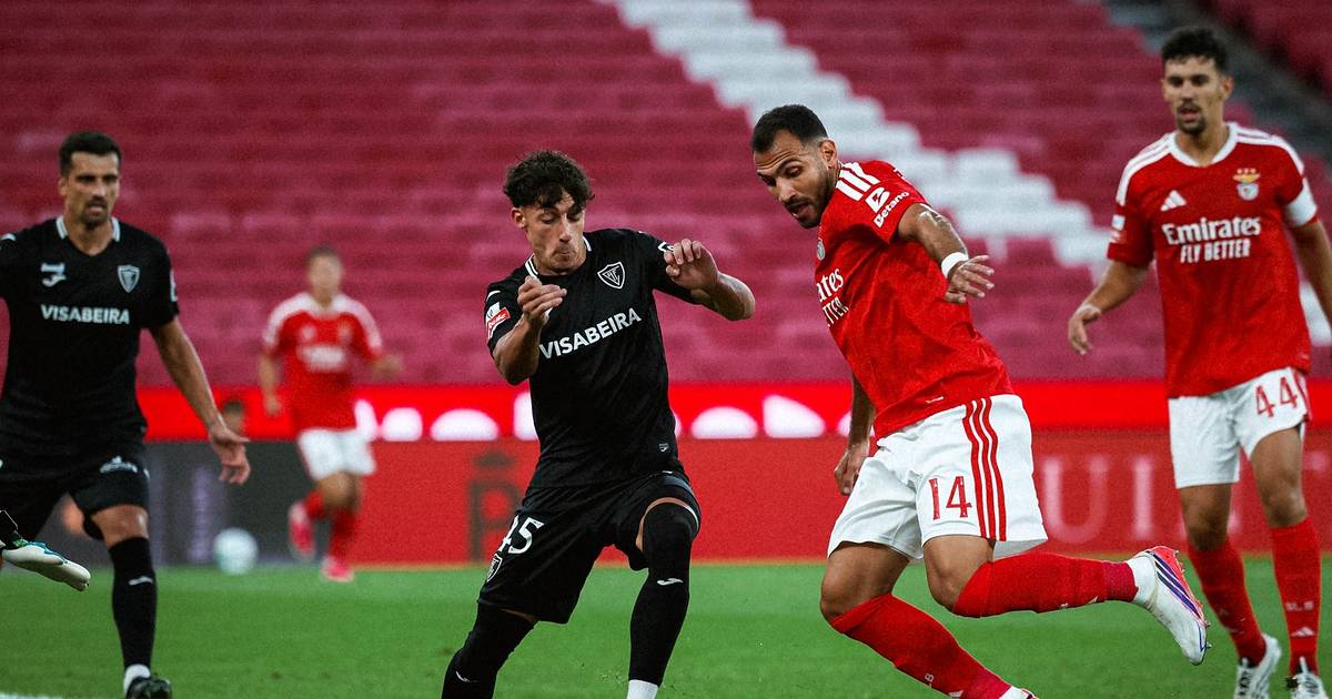 Golazo y asistencia de Prestianni en Benfica