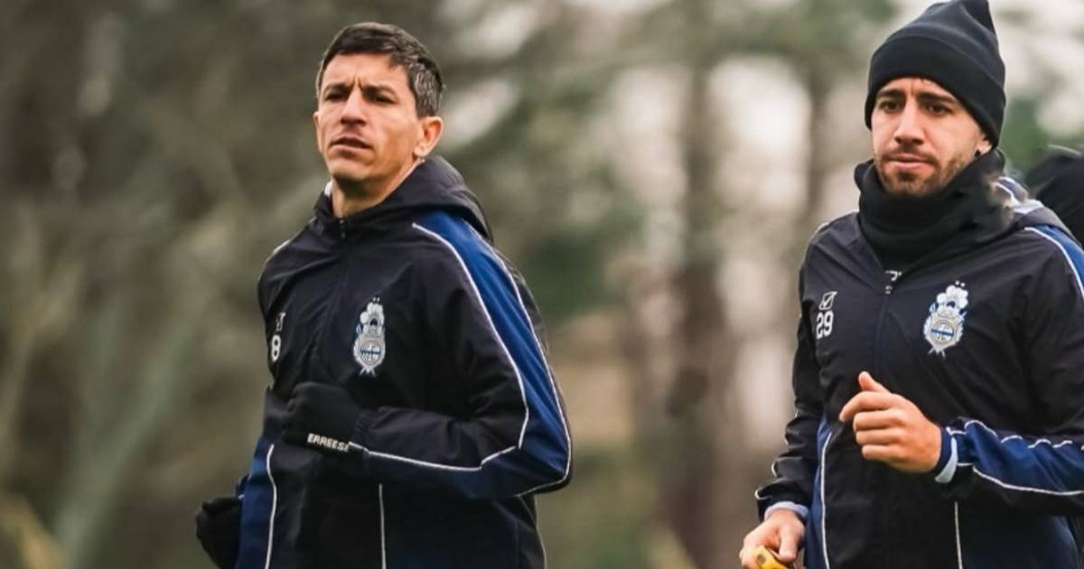 Pereyra suma alternativas y no se descartan cambios en el equipo para el clásico