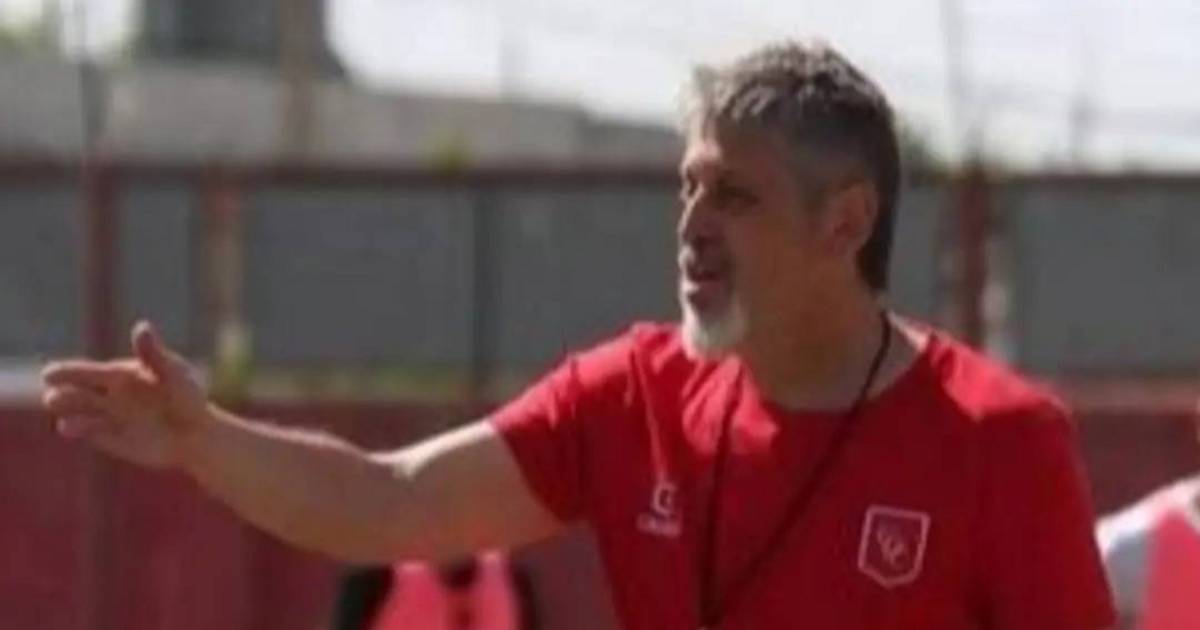Ortíz repite equipo para enfrentar al club de Messi