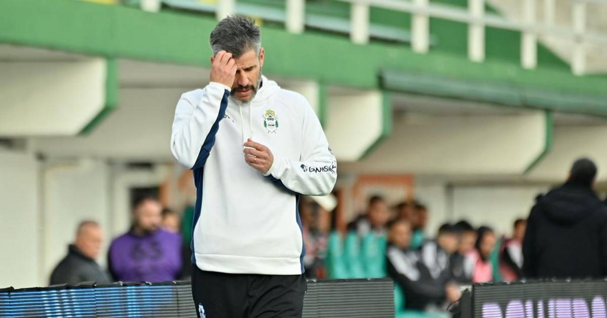 Pereyra y los jugadores se fueron en silencio
