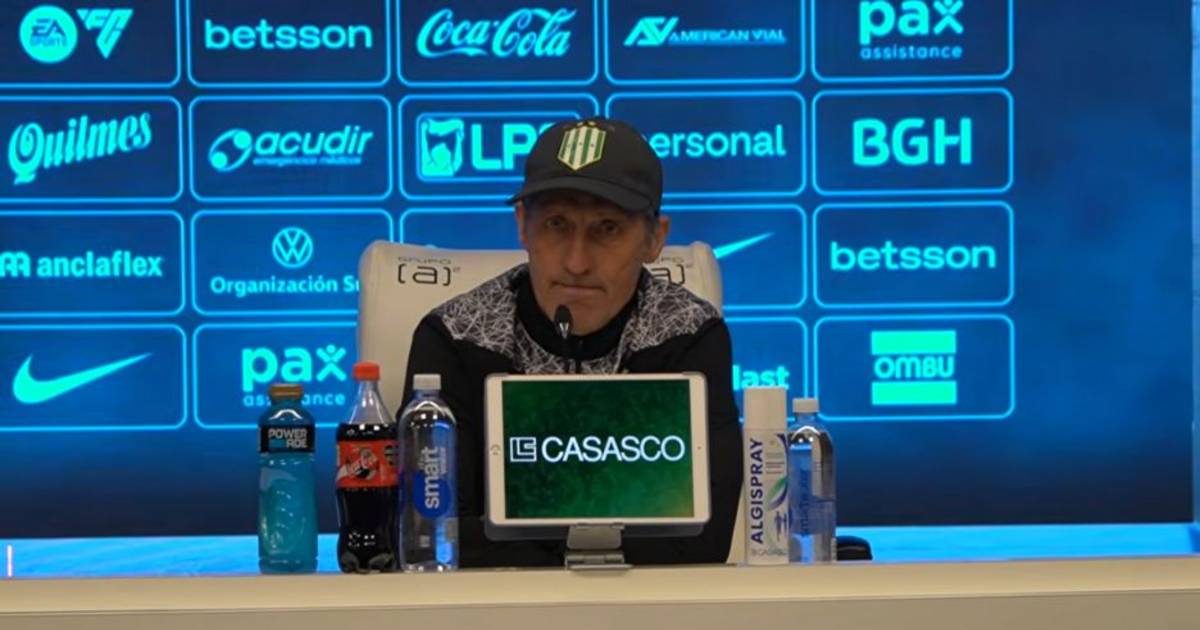 Pedro Troglio estuvo tres días internado, sin comer y tras el alta fue directo a dirigir…