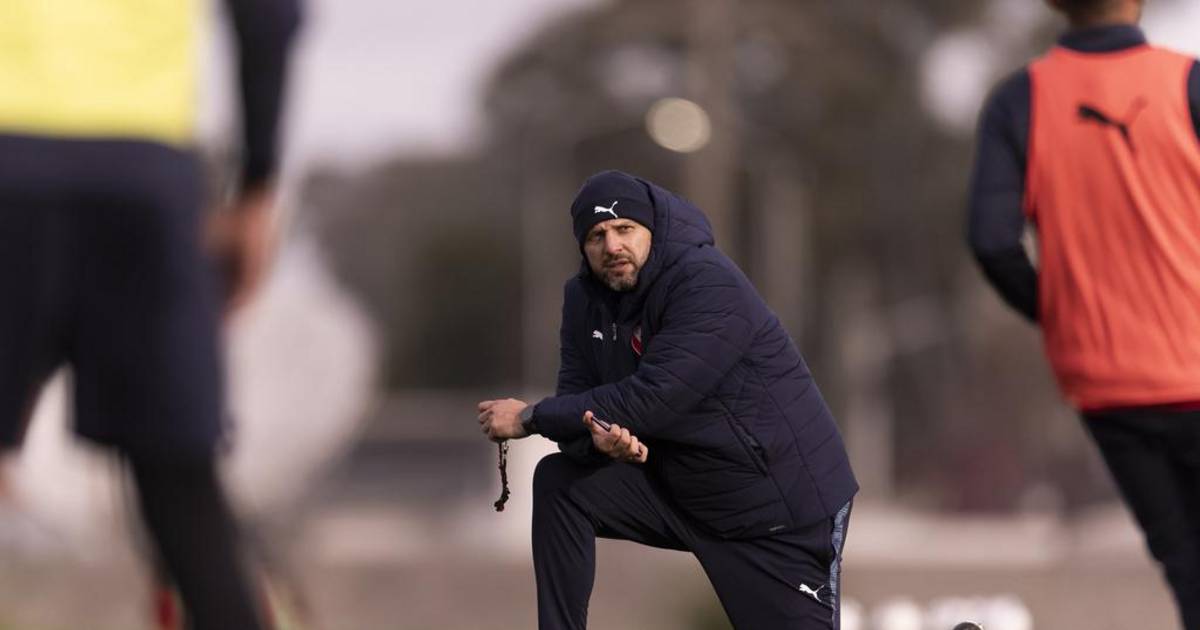 Viera inició su ciclo en el Rojo y dejó en claro su postura