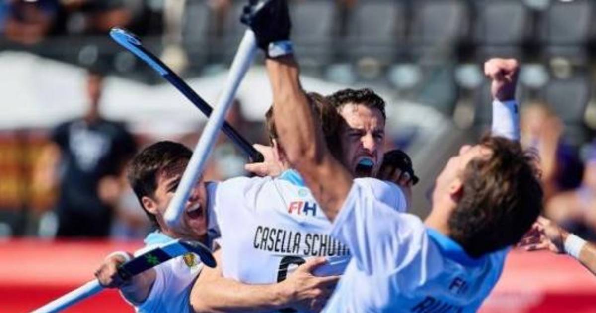 Abran paso que rugen, Las Leonas y Los Leones en el Mundial de hockey