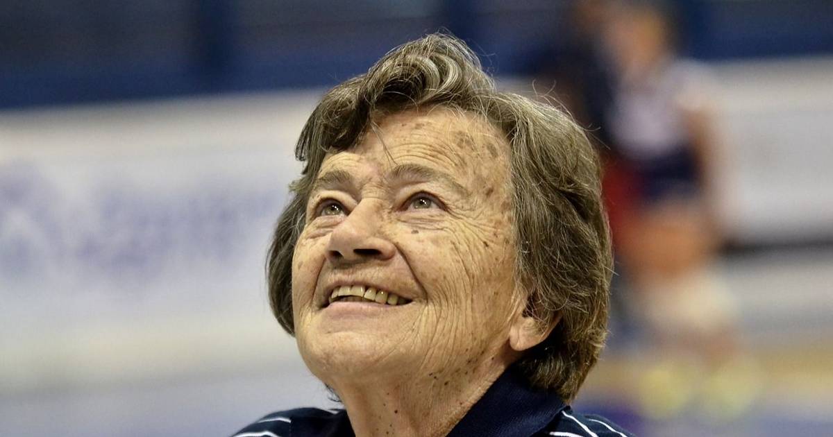 Alicia Casamiquela cumplió 91 años, la referencia más grande del vóley argentino en el…