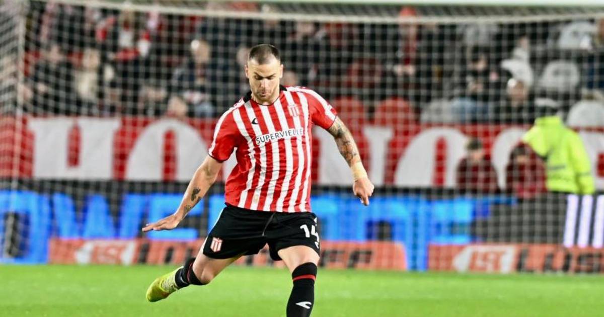 González Pirez volvió a ser titular en la defensa