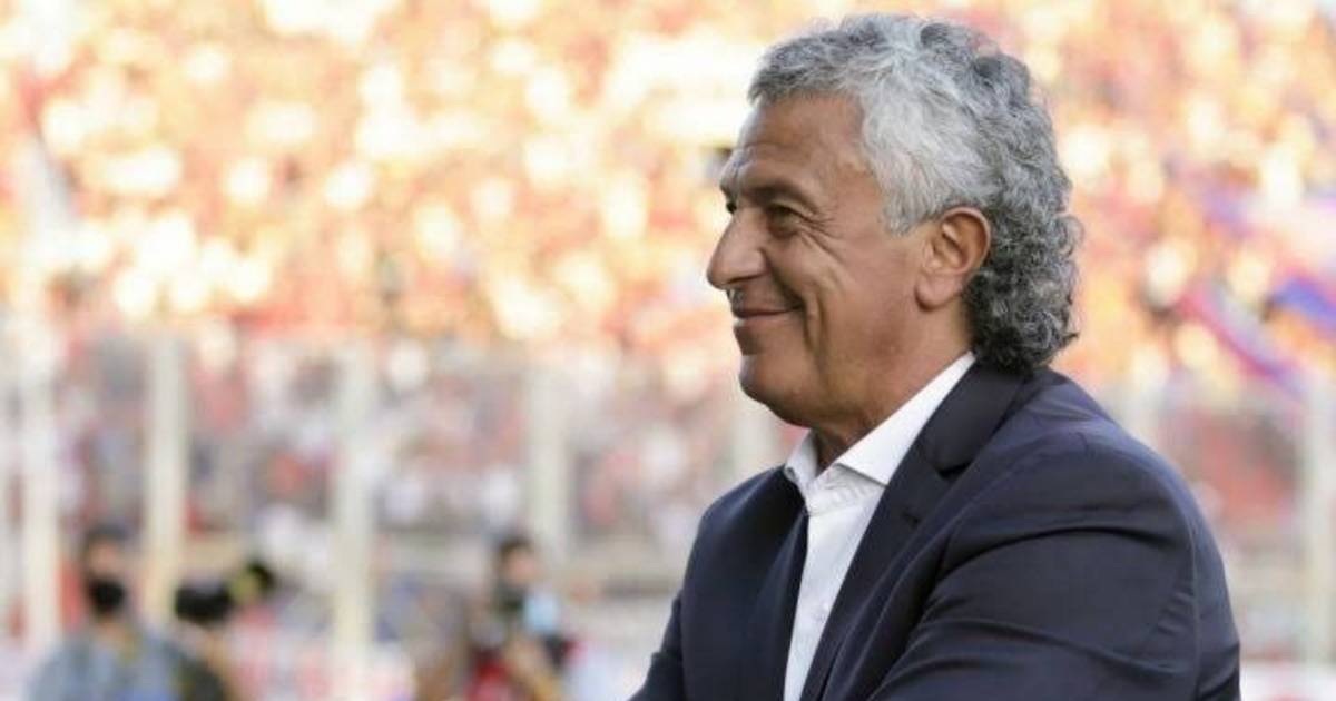 Sol, playa y ¿Pipo?: Gorosito fue echado ayer de San Lorenzo y podría ser nuevo DT de…