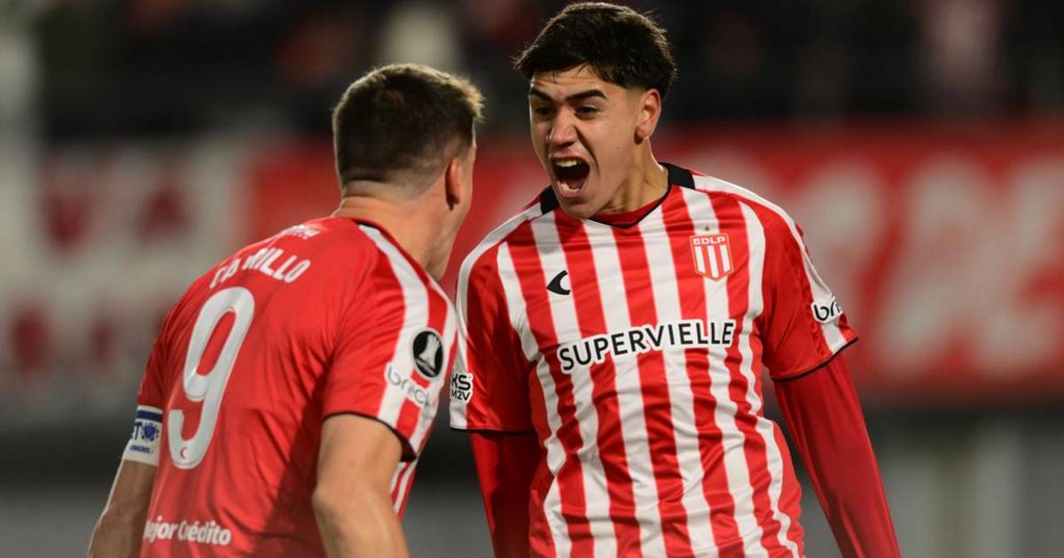 Estudiantes: quiere pegar primero en UNO