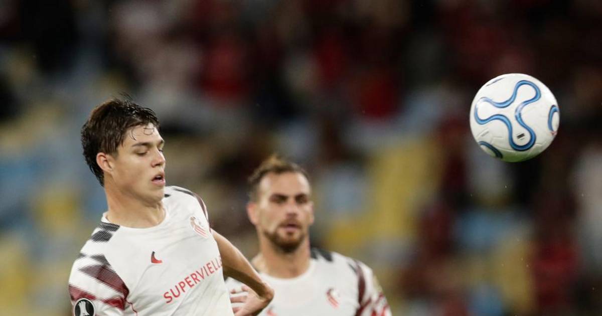 A Estudiantes se le escapó por un error fatal ante Flamengo
