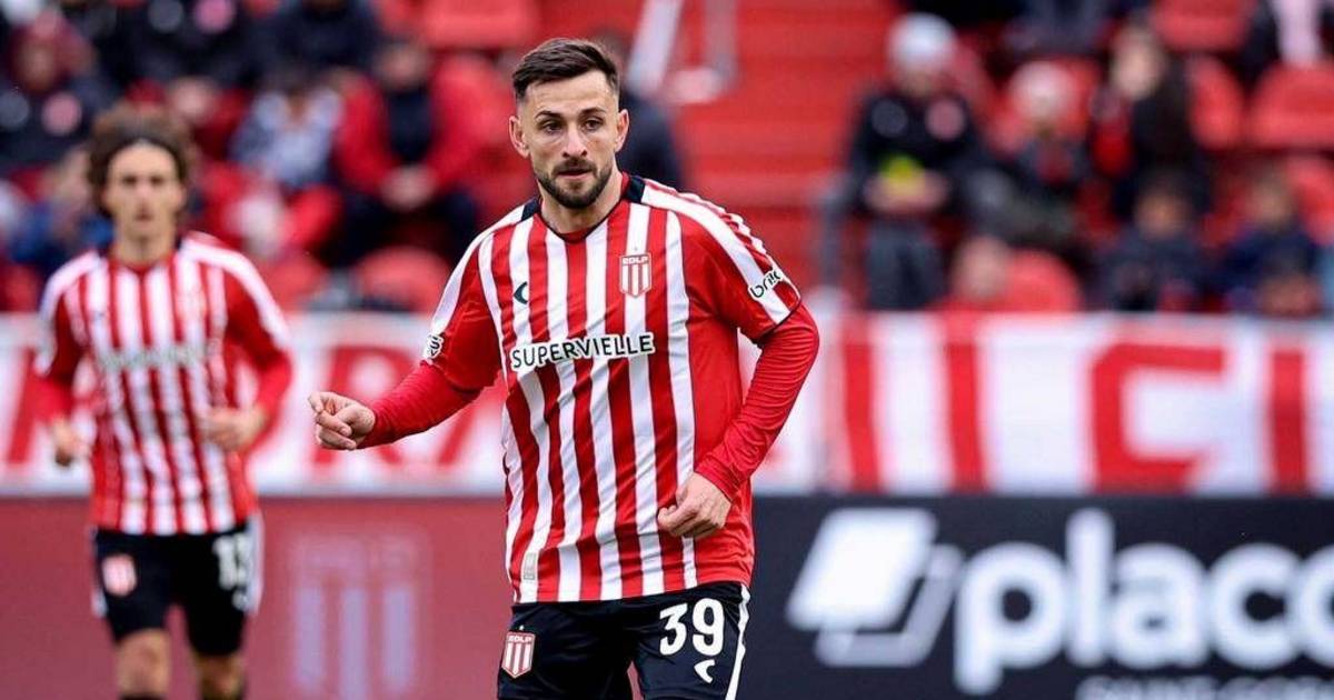 Jalil Elías hizo su debut como titular y luego salió reemplazado