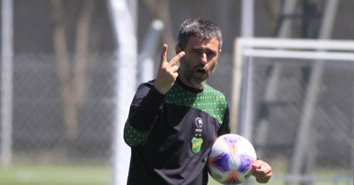Luego de pasar por el radar de Gimnasia, Julio Vaccari fue anunciado como nuevo DT en…