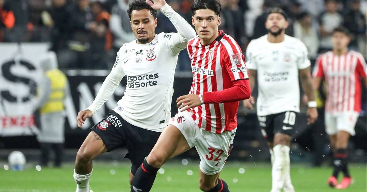 Estudiantes confirmó la lesión del Tucu Correa y esperan saber si llega a Flamengo