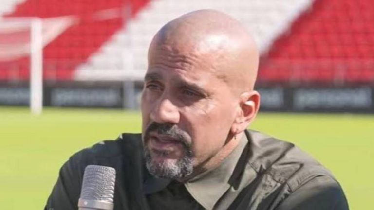 Verón habló de Foster Gillett, rechazó meterse en la política y prometió volver a jugar…
