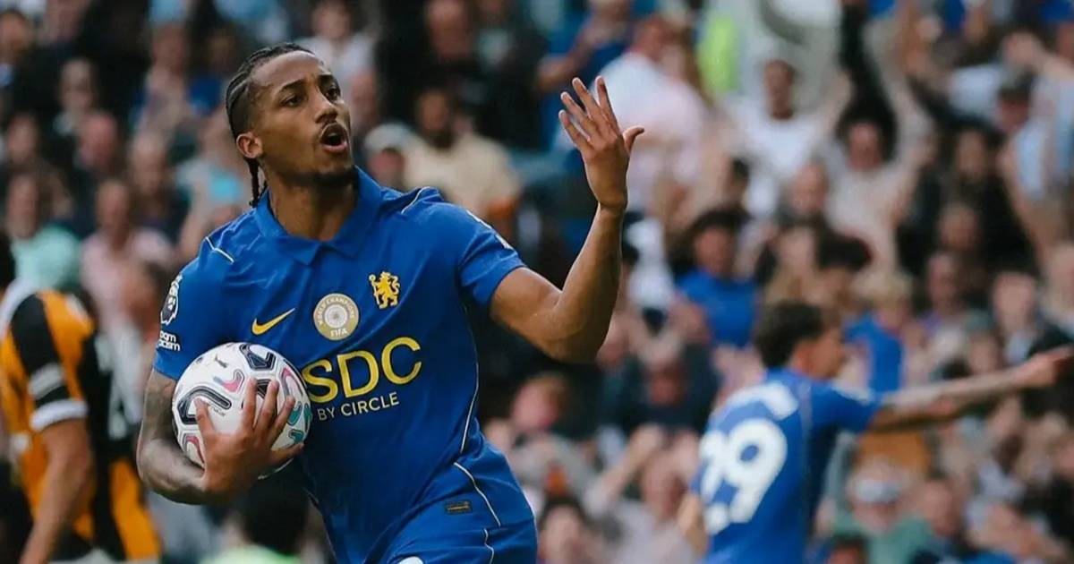 Chelsea fue goleado 3-0 por el Brentford, con Barco y el Dibu Martínez