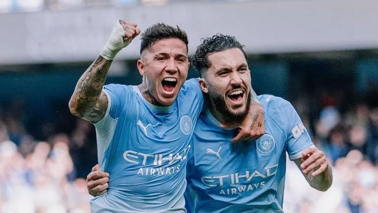 El City ganó un partido de locos y es único puntero en la Premier