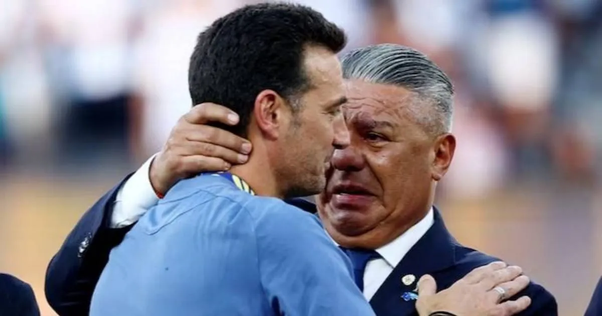 Si Scaloni deja la Selección, revelan que Tapia eligió a un DT campeón con Estudiantes
