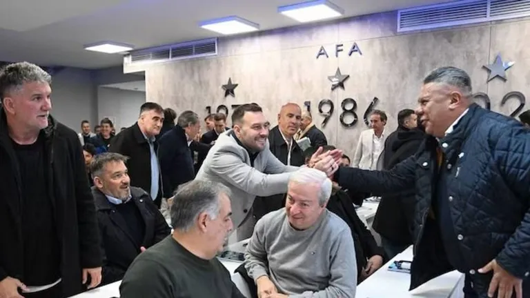 La AFA confirmó los cambios para la definición del Clausura y anunció un nuevo título