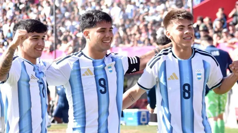 “Jugadores...” La gente demotró su impaciencia con los pibes argentinos