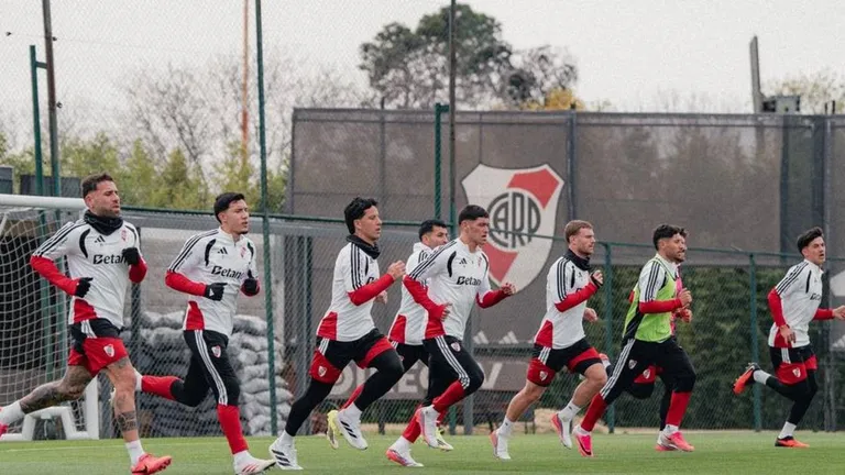 River prueba variantes para el juego ante Vélez