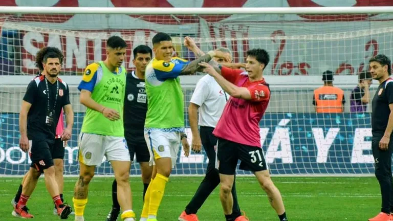 Polémicas, VAR y un arbitraje que dejó mucha tela para cortar