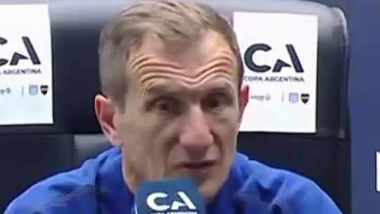 Arruabarrena: “Miro al banco y tengo con que cambiar los partidos”