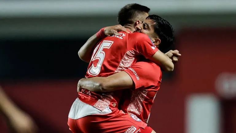 Argentinos le ganó a Tigre y es puntero de la zona B