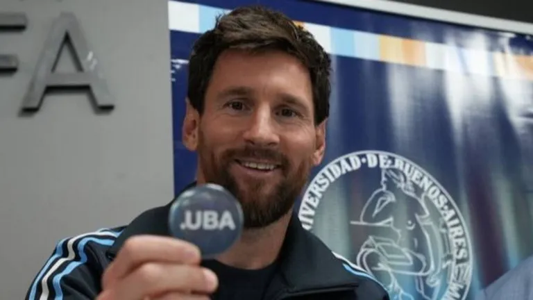 La UBA le entregó a Messi el título de Doctor Honoris Causa