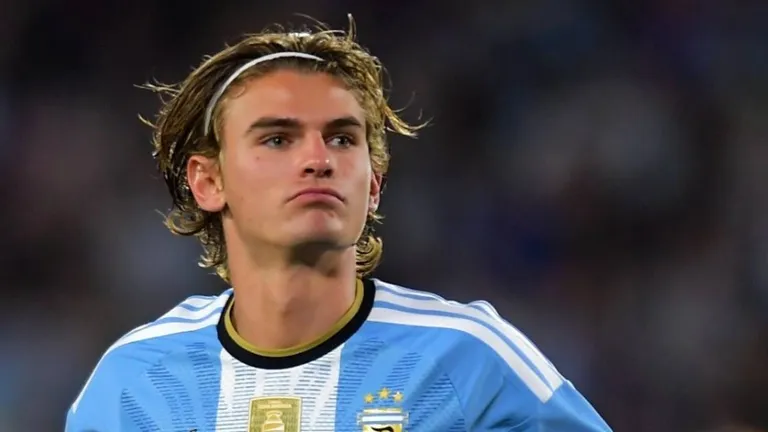 Nico Paz hizo un gol y se mostró como posible sucesor